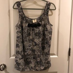 Avenue black and white crepe tank